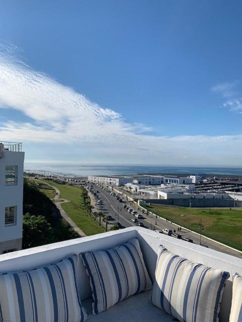 *maison Avec Terrasse Et Vue Sur La *